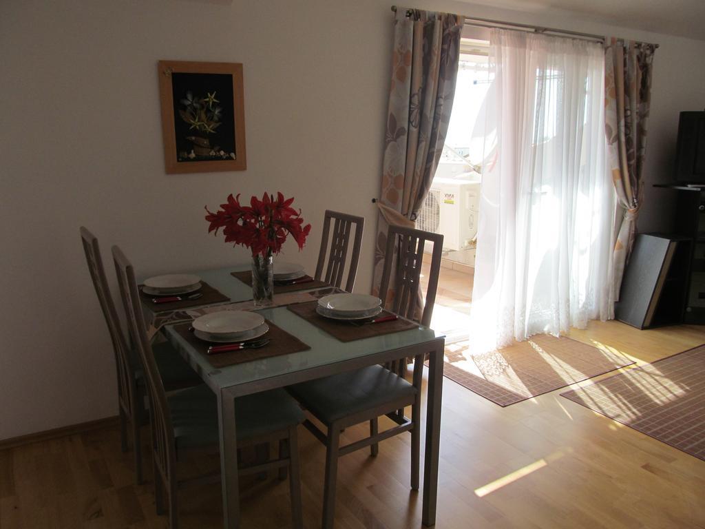 Apartment Danese Promajna Phòng bức ảnh