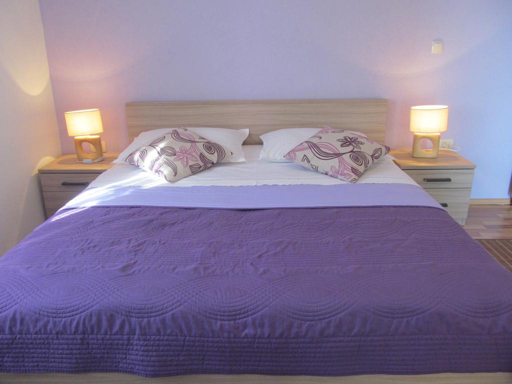 Apartment Danese Promajna Phòng bức ảnh