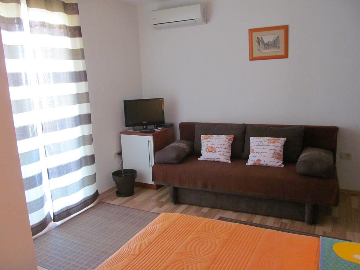 Apartment Danese Promajna Ngoại thất bức ảnh